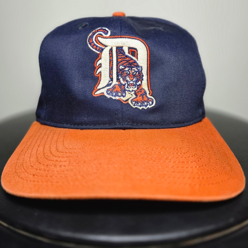 Detroit Tigers 90s Two-Tone DISTRESSED MLB Vintage Snapback Baseball Hat